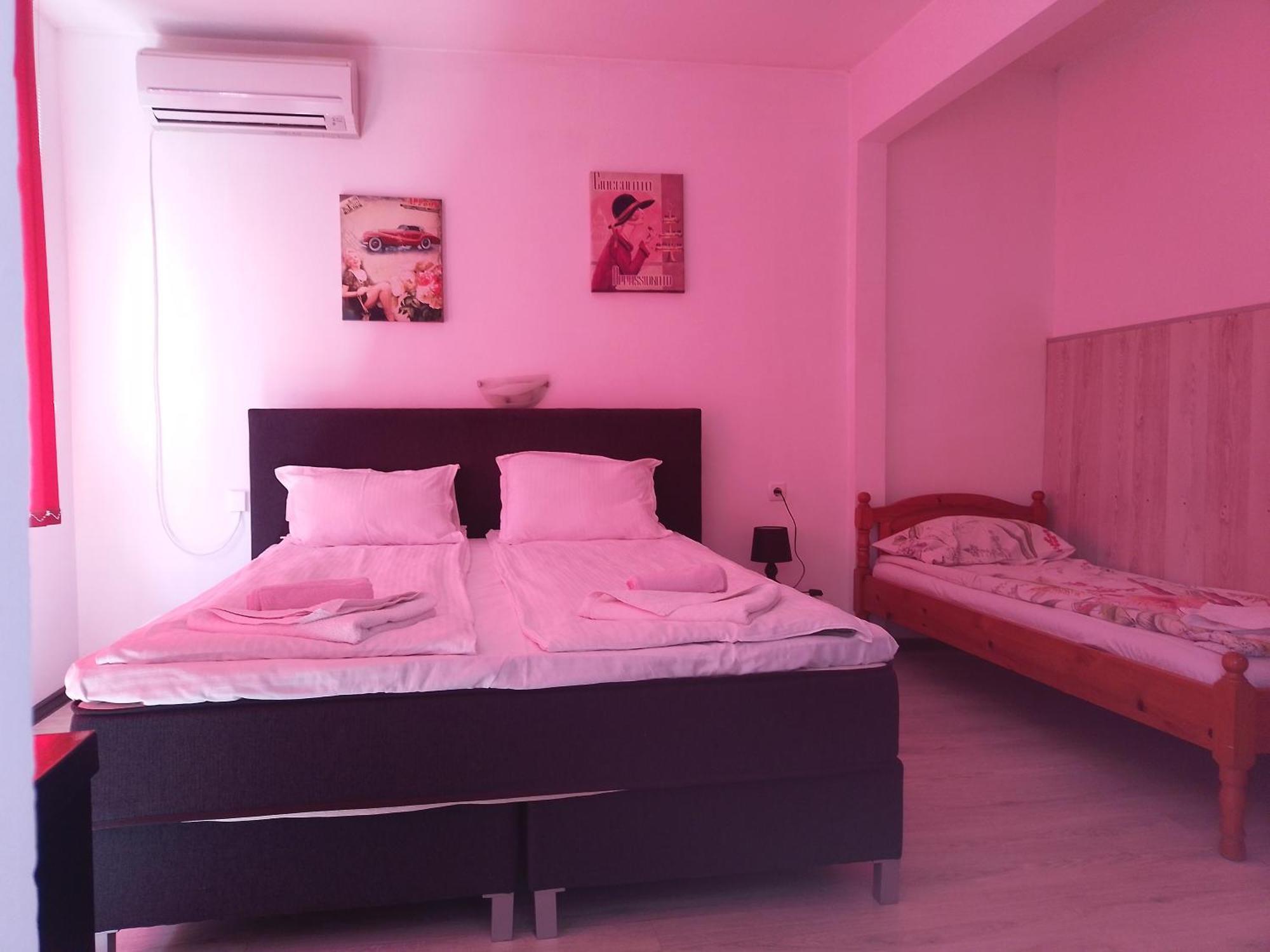 דירה Red House *